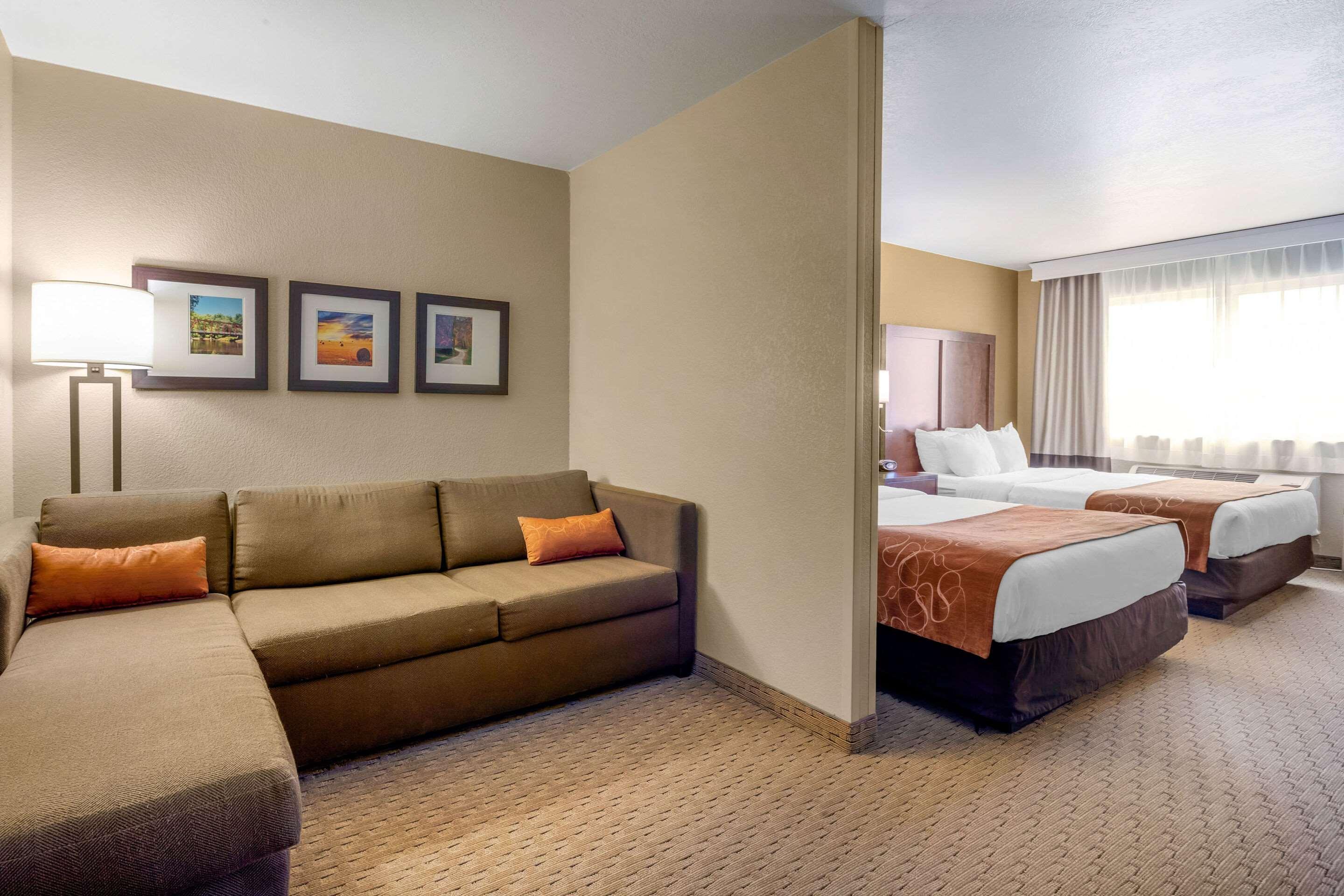 Comfort Suites Берлингтон Экстерьер фото