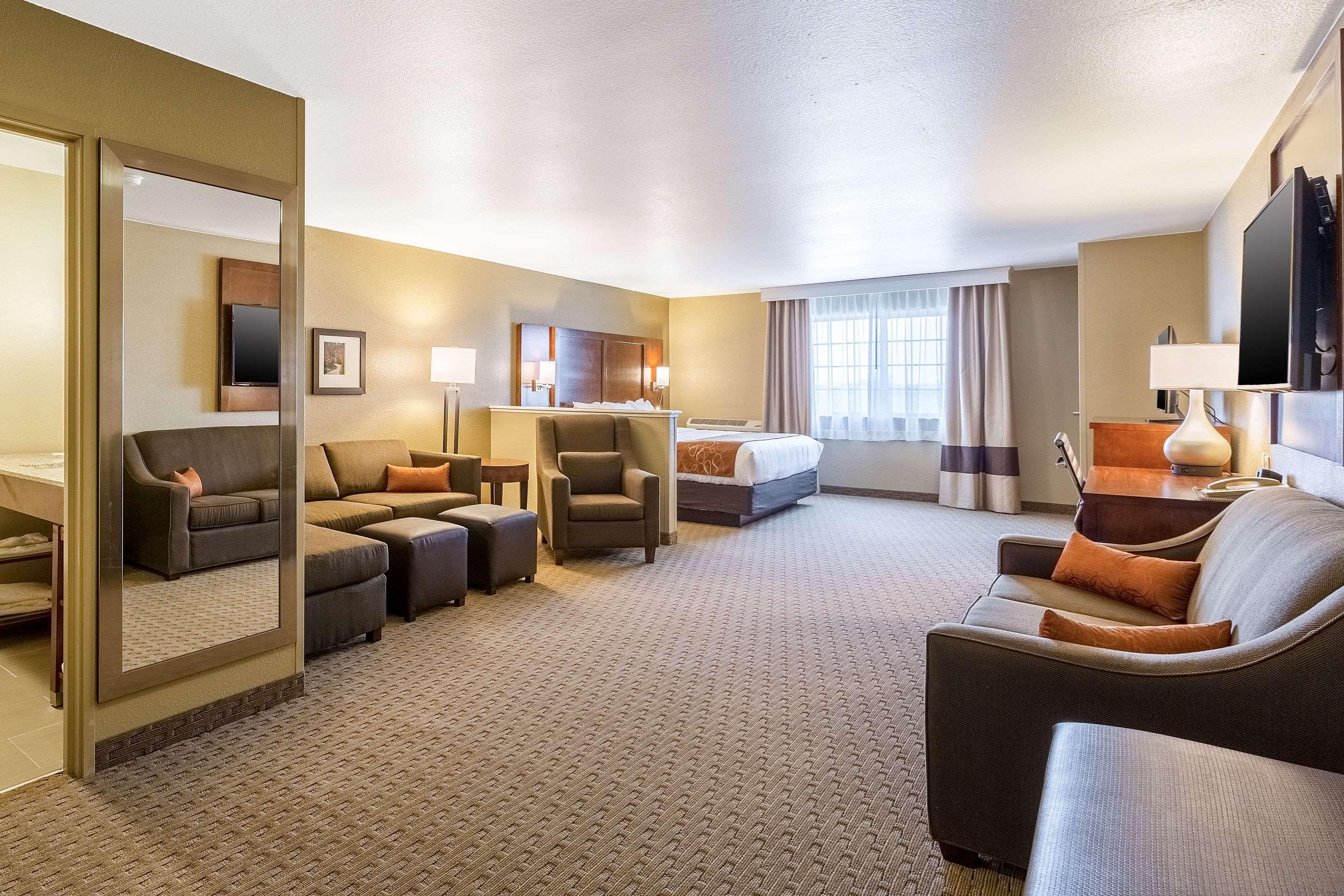 Comfort Suites Берлингтон Экстерьер фото