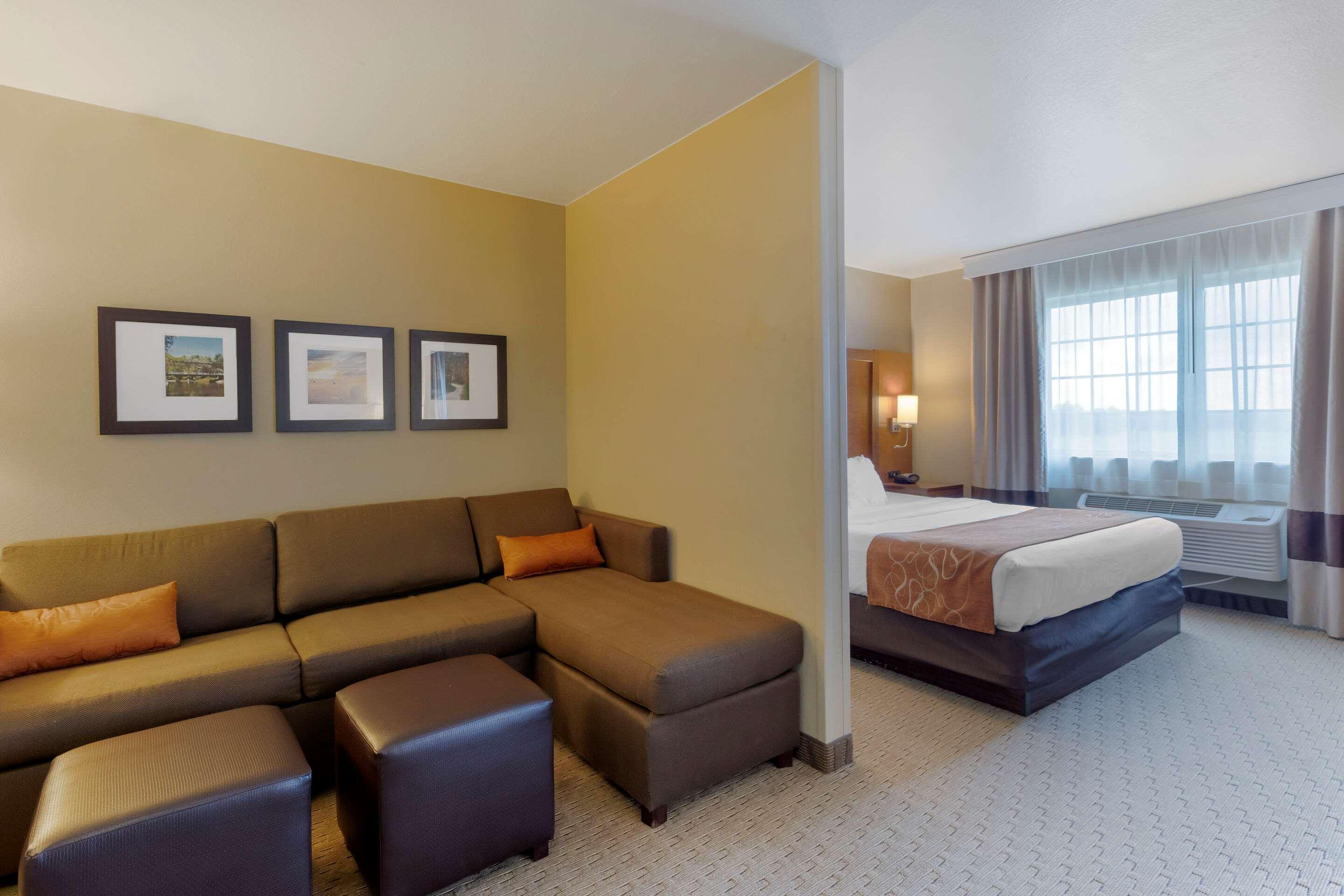 Comfort Suites Берлингтон Экстерьер фото