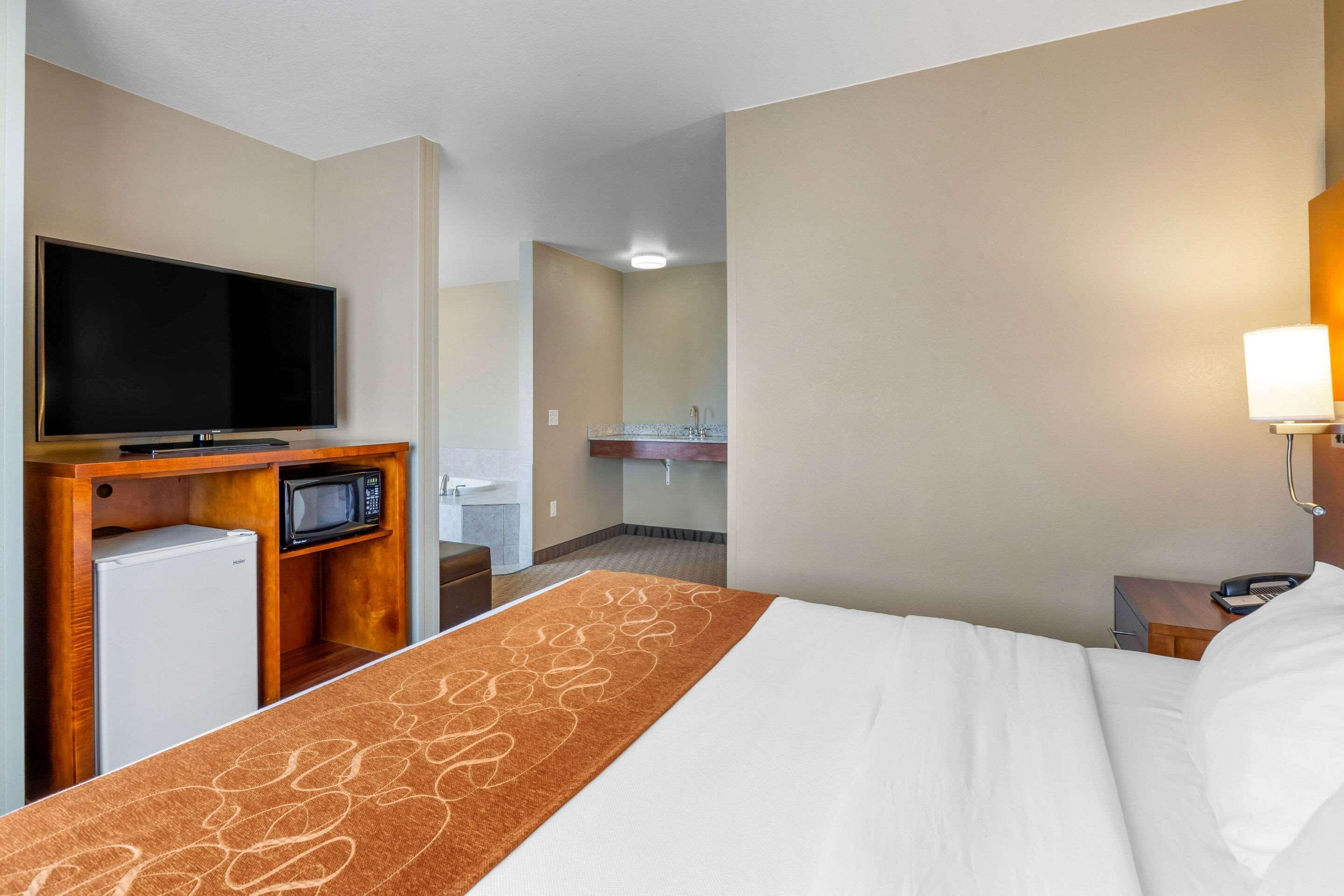 Comfort Suites Берлингтон Экстерьер фото