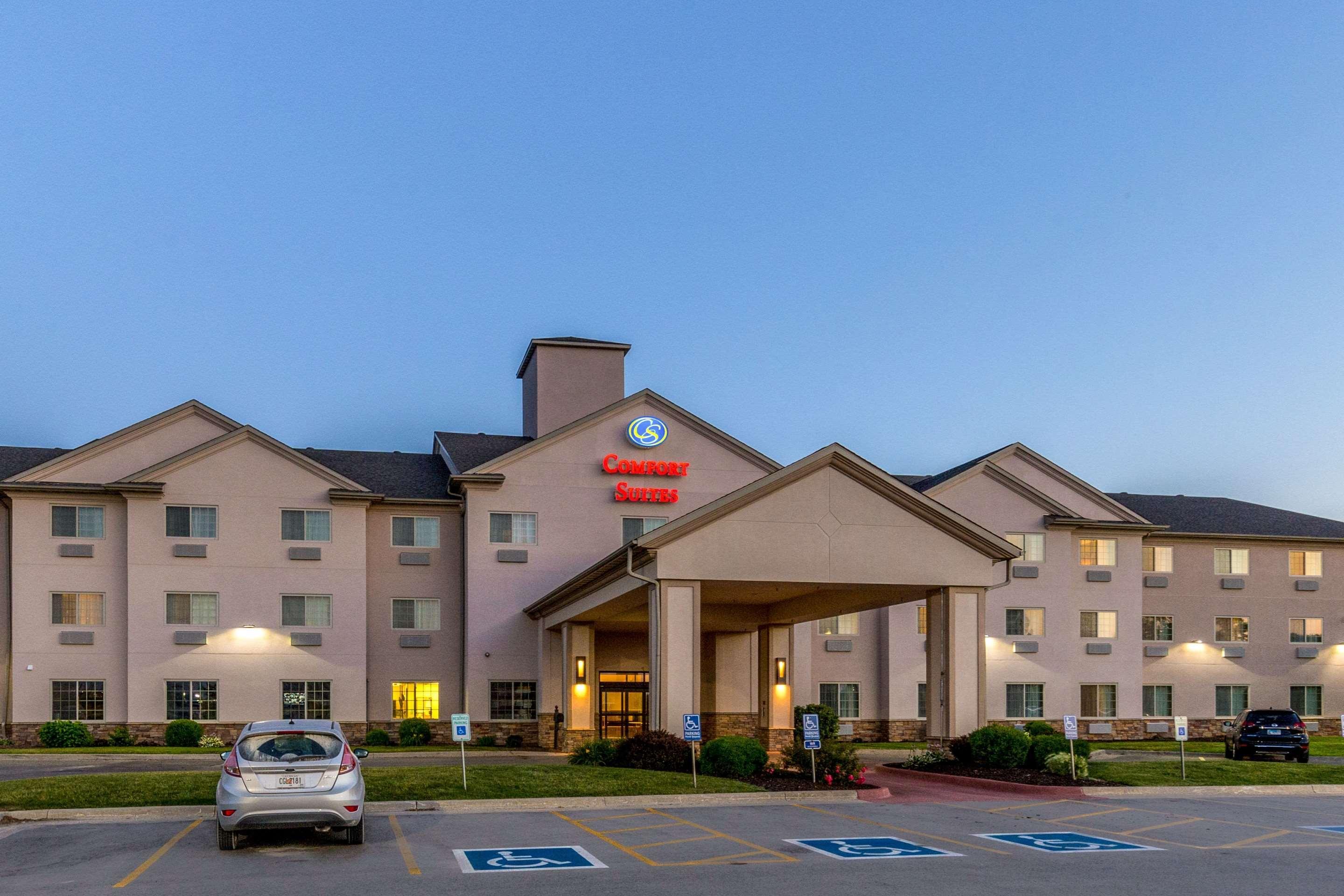 Comfort Suites Берлингтон Экстерьер фото