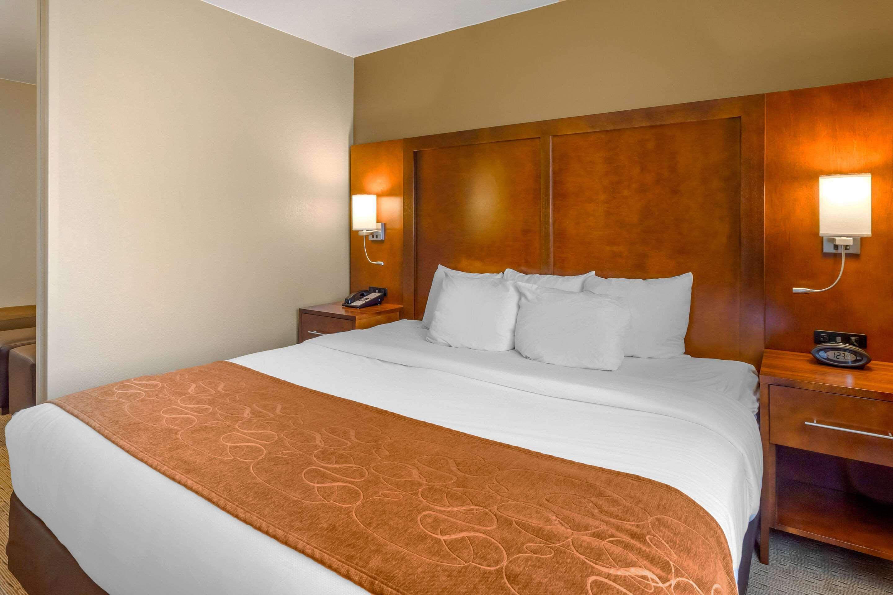 Comfort Suites Берлингтон Экстерьер фото