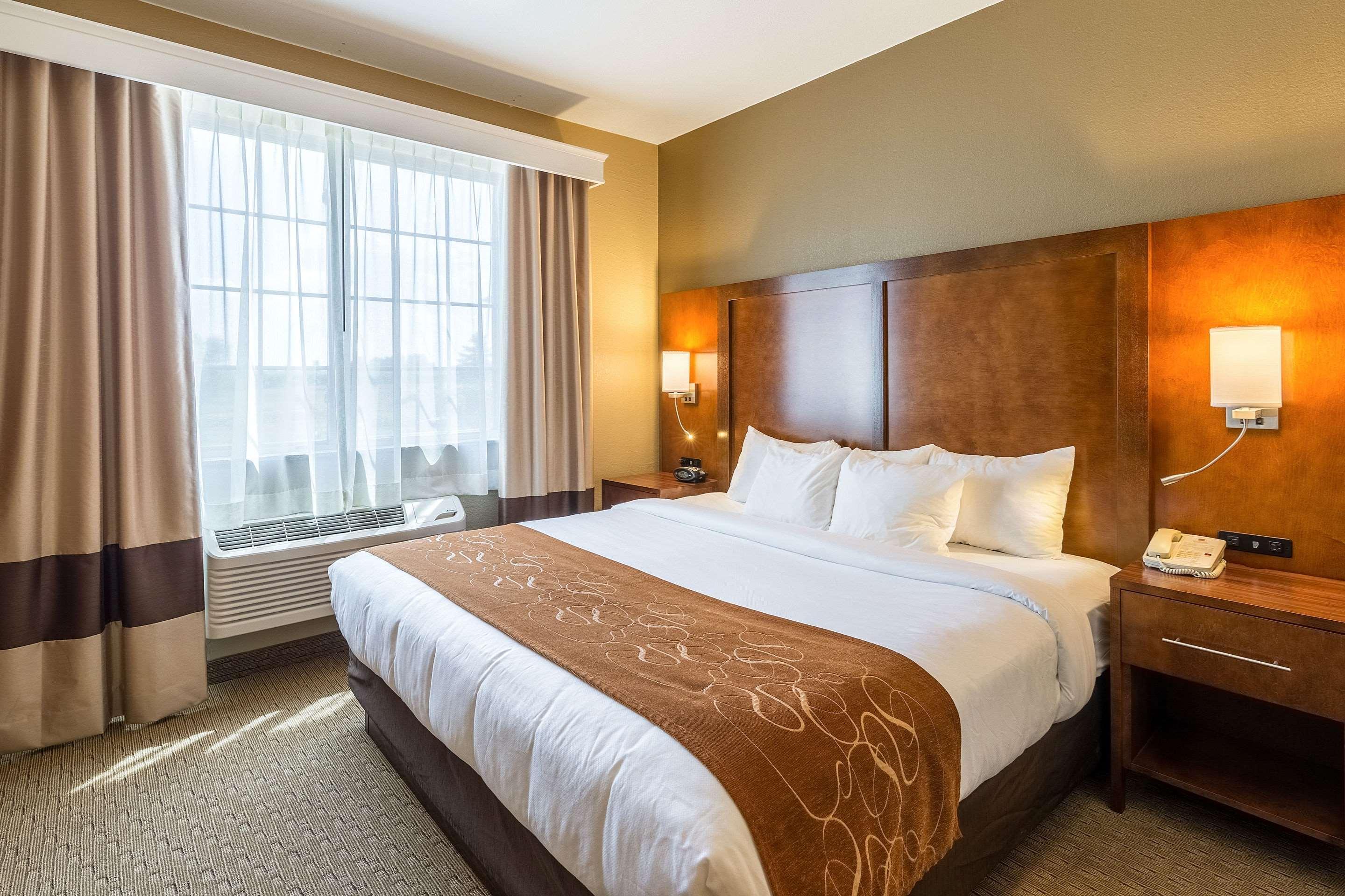 Comfort Suites Берлингтон Экстерьер фото