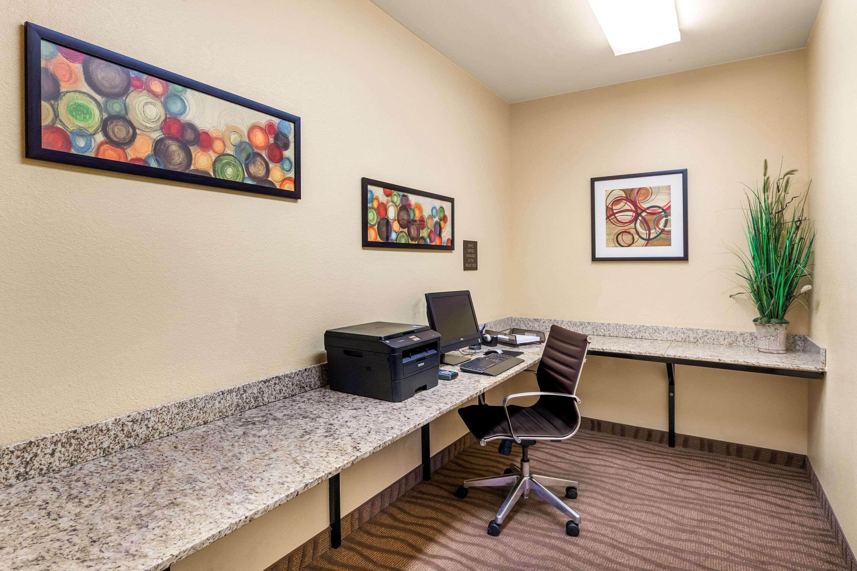 Comfort Suites Берлингтон Экстерьер фото