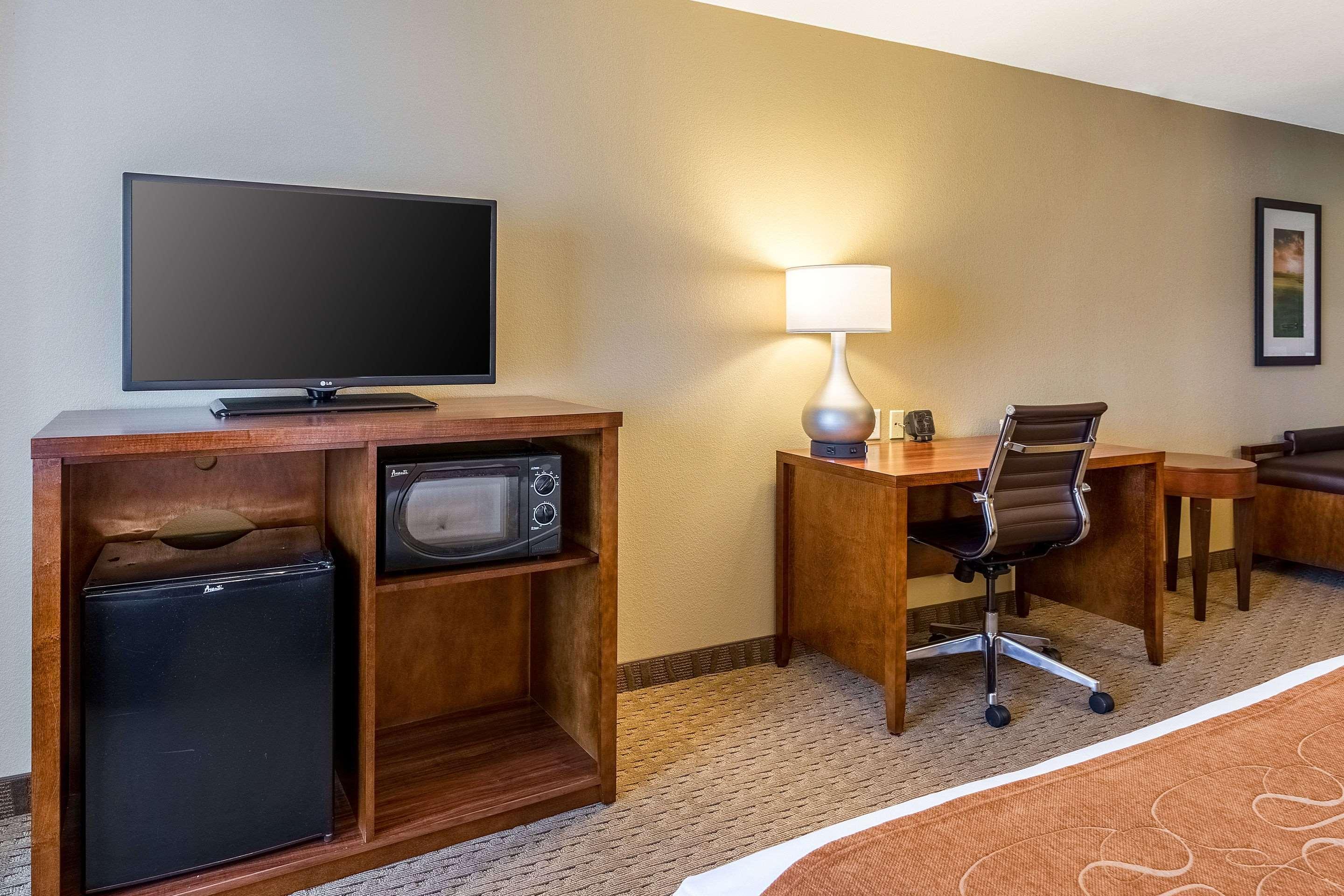 Comfort Suites Берлингтон Экстерьер фото