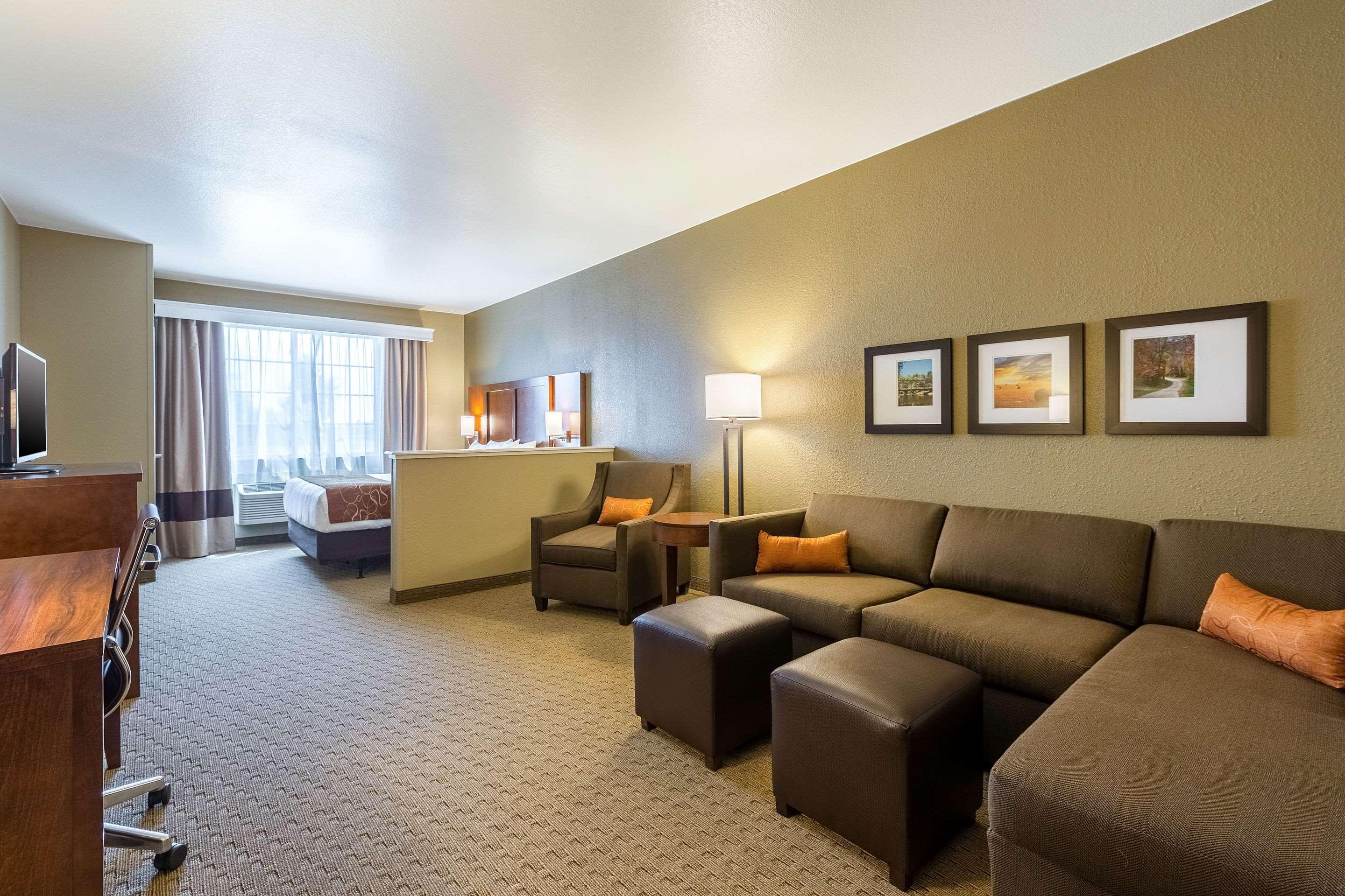 Comfort Suites Берлингтон Экстерьер фото