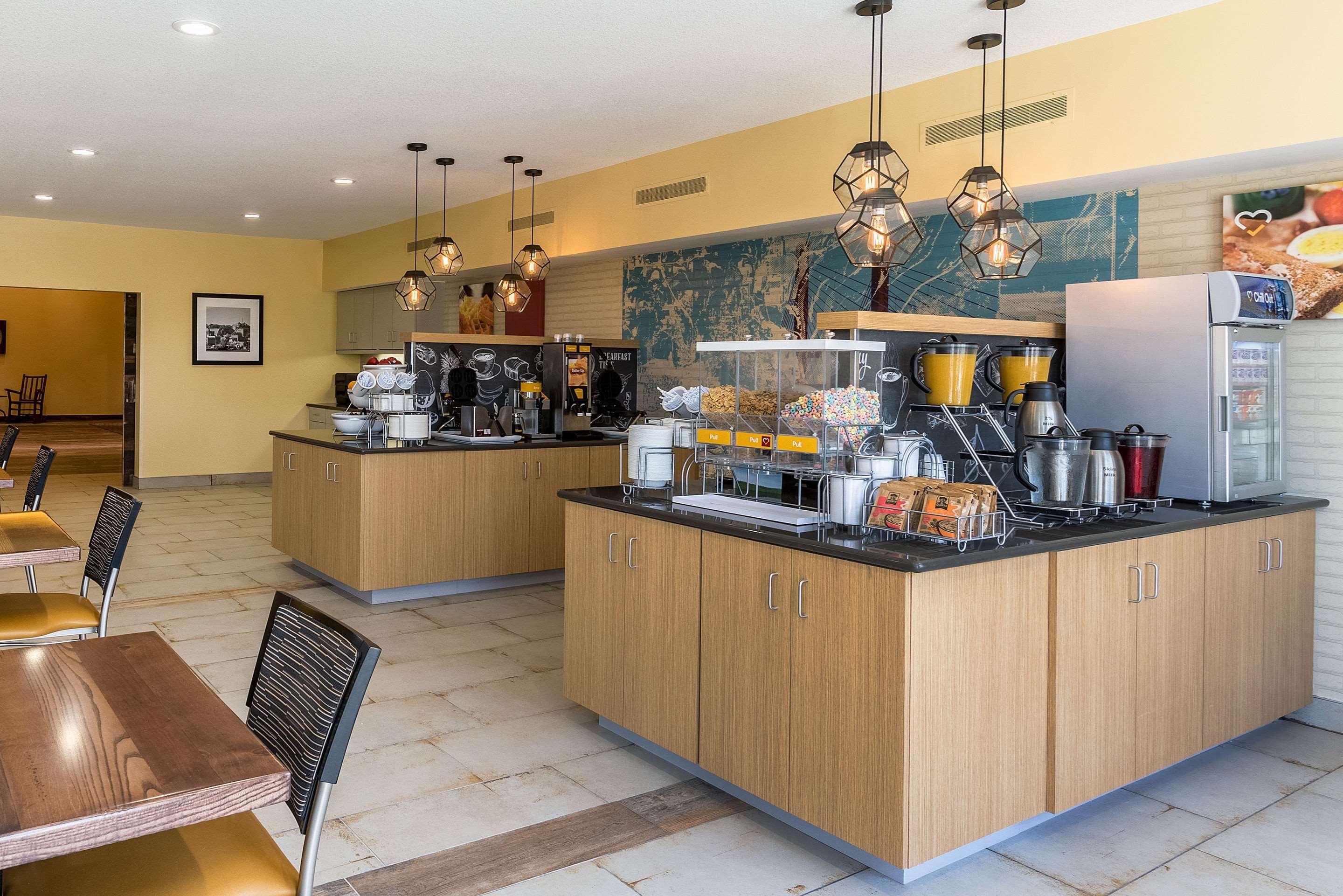 Comfort Suites Берлингтон Экстерьер фото