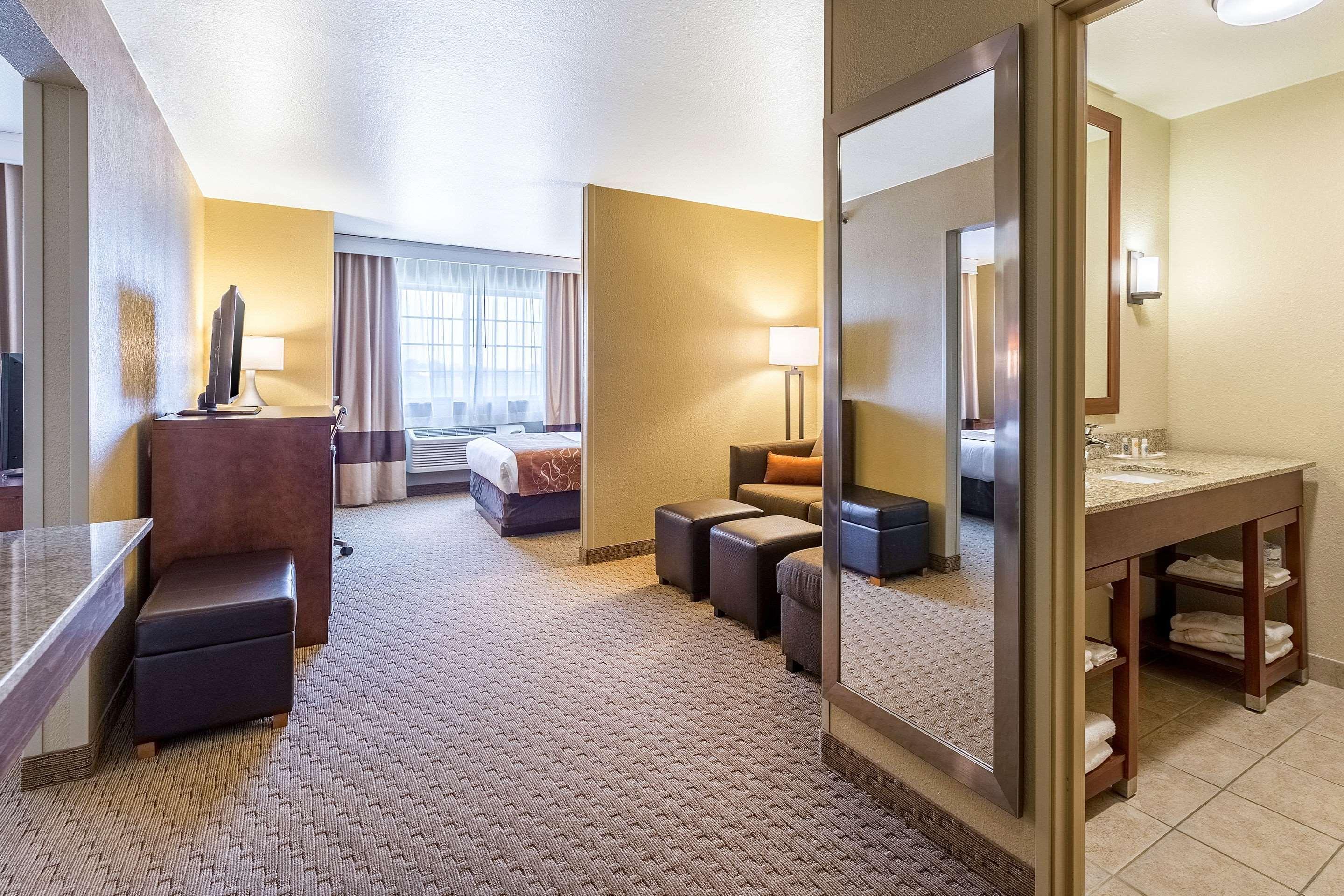 Comfort Suites Берлингтон Экстерьер фото