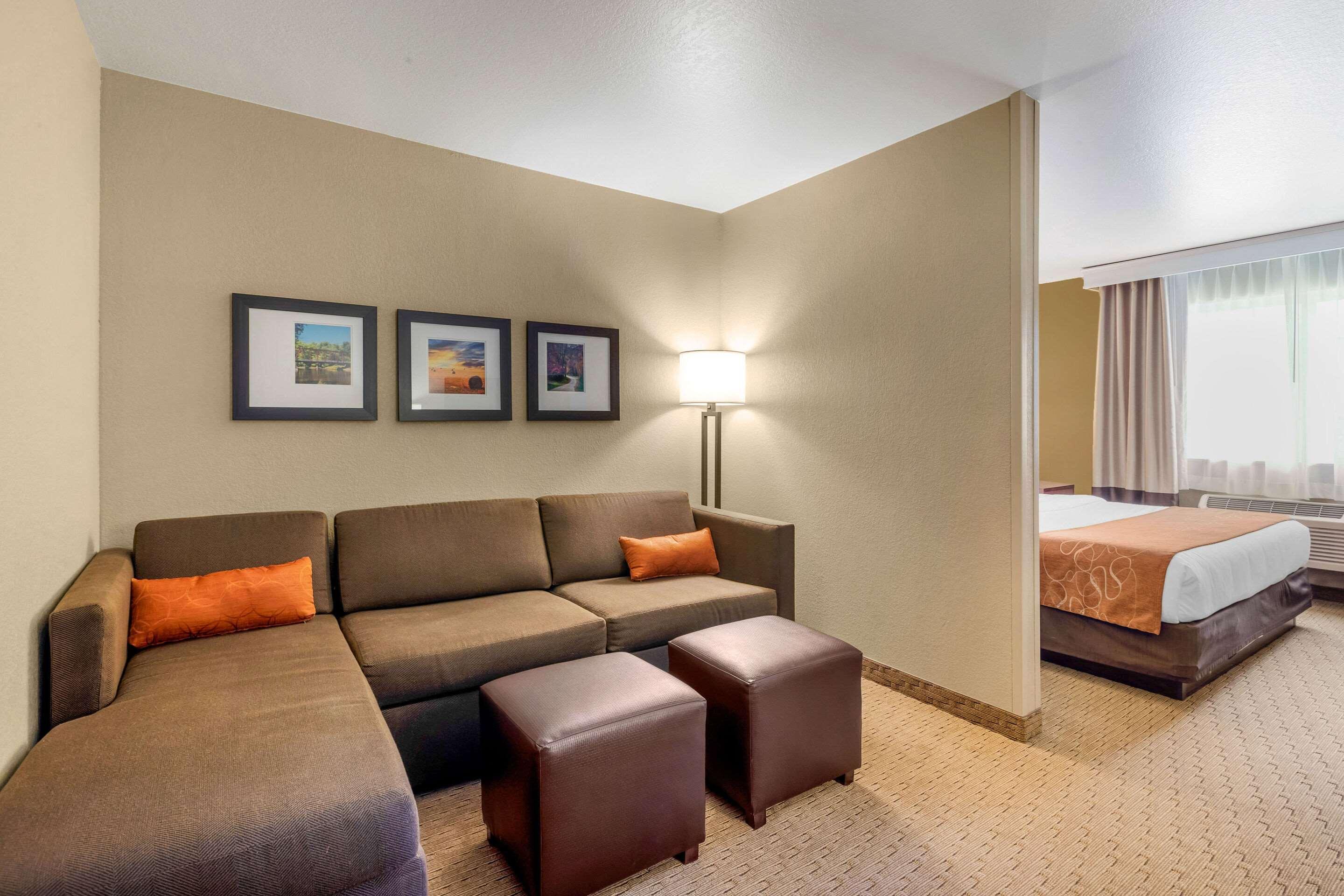 Comfort Suites Берлингтон Экстерьер фото
