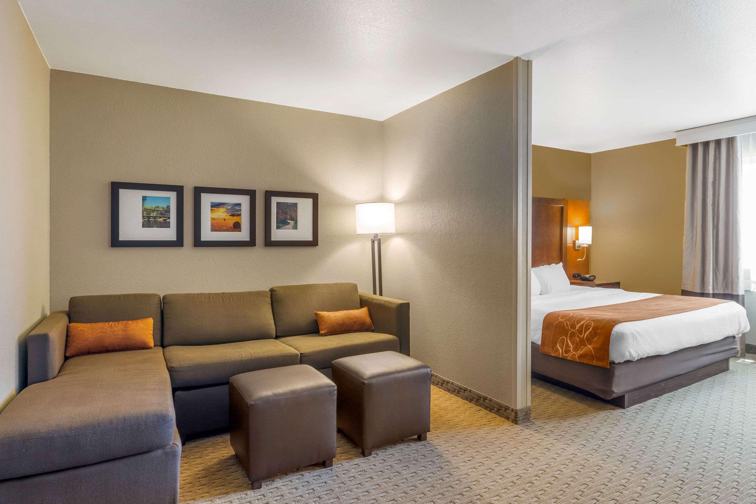 Comfort Suites Берлингтон Экстерьер фото